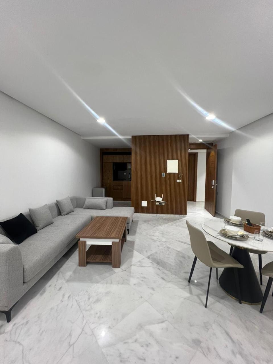 Luxe Tanger Apartment Exterior photo